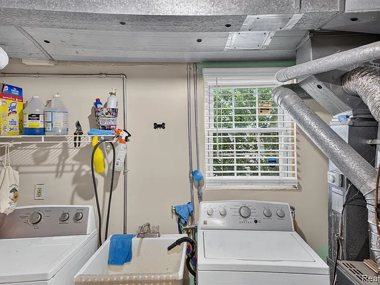 1930 W Williams Cir — Photo 19
