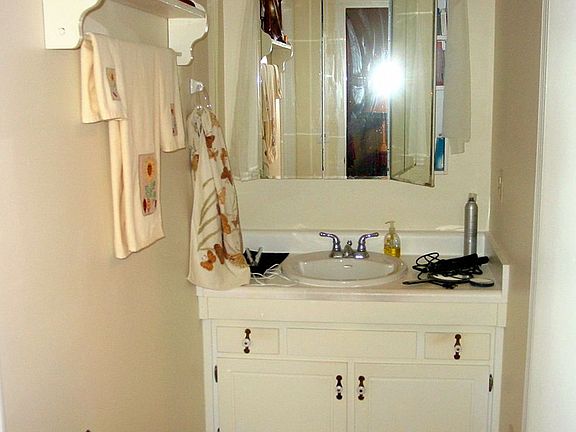 5th image of 541 N White St APT 15