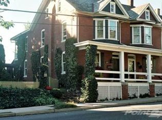 124 S Cedar St, Lititz, PA 17543