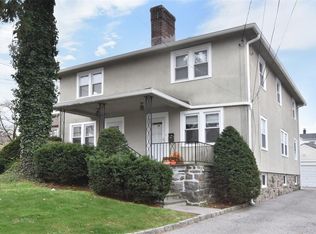32 Brookridge Ave, Eastchester, NY 10709