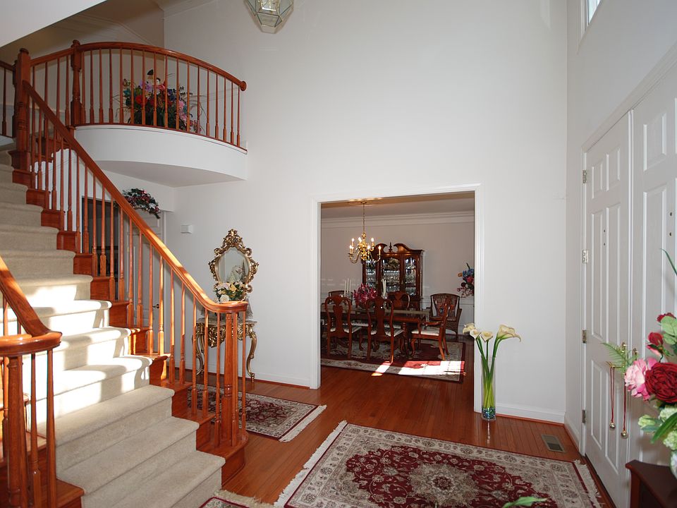 2nd image of 7019 Cypress Hill Dr