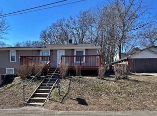 332 N Cavins St, Bloomfield, IN 47424