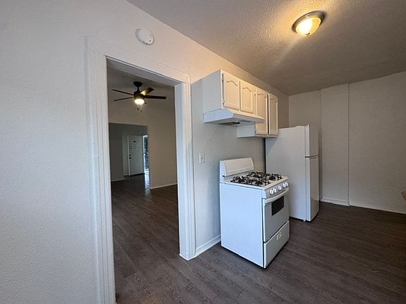 2nd image of 1022-1028 Martin Luther King Jr Ave #43902fc7c