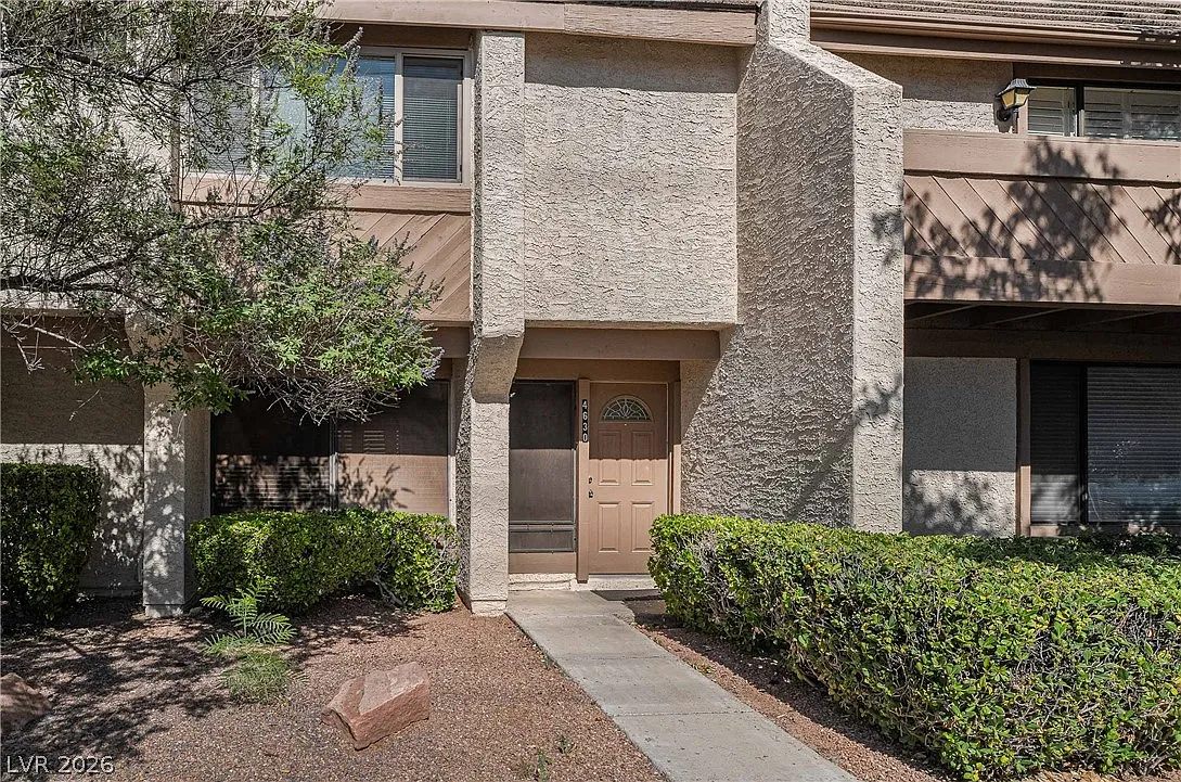 3 bed, 2.5 bath, 1536 sqft, $1,775 — Photo 2