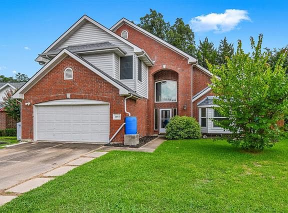 3rd image of 1403 Meadowbrook Dr