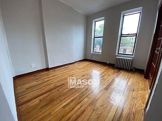 2nd image of 2090 Amsterdam Ave #5I