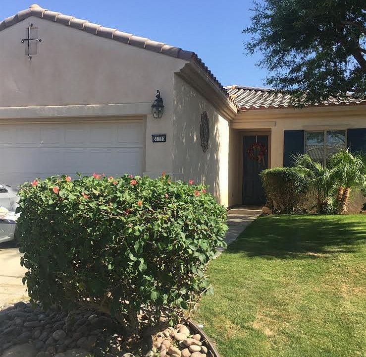 2nd image of 81130 Avenida Tres Lagunas