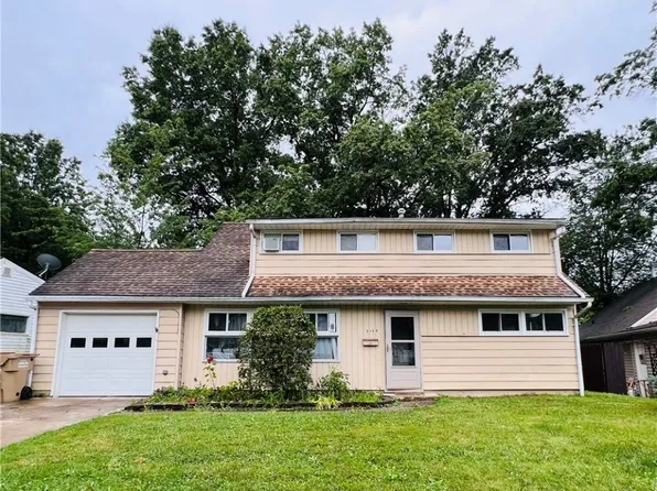 3155 Prior Dr, Cuyahoga Falls, OH 44223