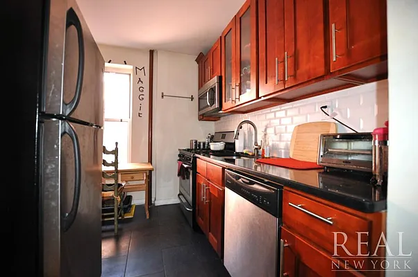 Rented by REAL New York | media 20