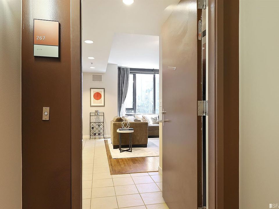 1st image of 260 King St Unit 267