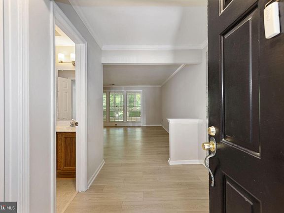 4th image of 5702 Brewer House Cir APT 102-12