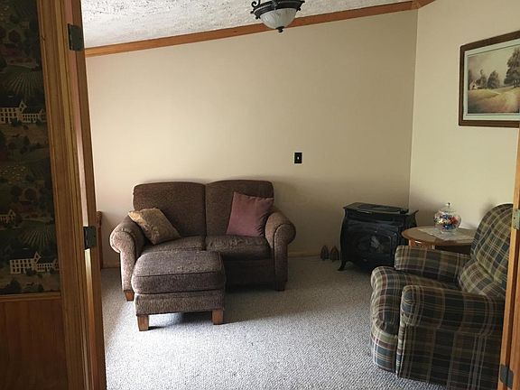 5th image of 6343 Dog Hollow Rd