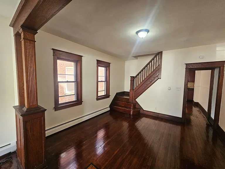 119 Virginia Ave — Photo 4