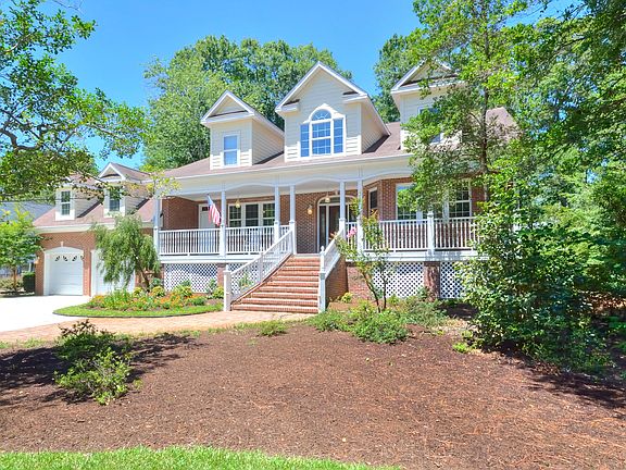 2nd image of 3262 Beaver Creek Drive SE