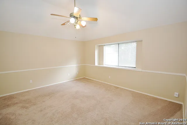 1011 Hedgestone Dr — Photo 12