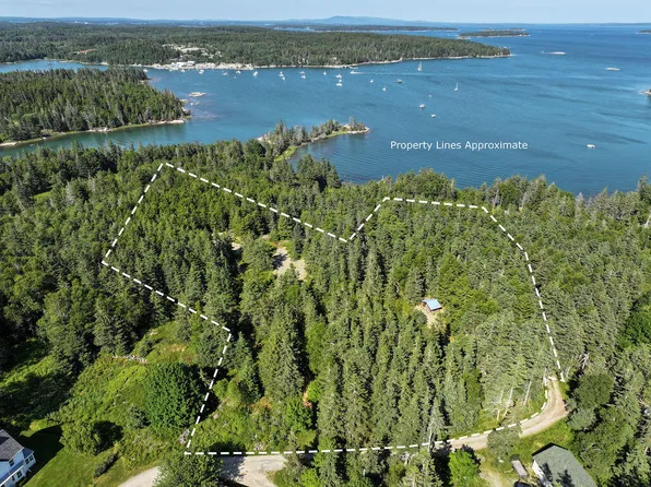 68 Tea Hill Road, Stonington, ME 04681