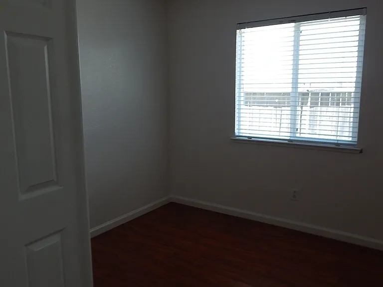 1607 Pastal Way — Photo 11