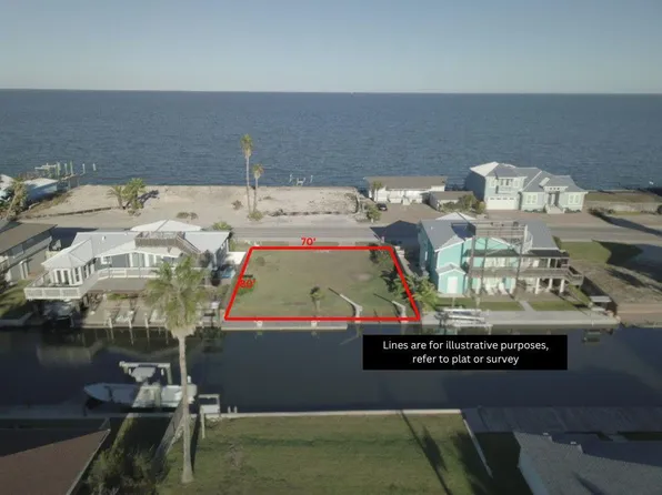 1859 Bay Shore Dr, Rockport, TX 78382