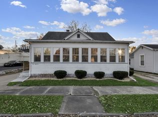 418 Hamilton St, Pekin, IL 61554