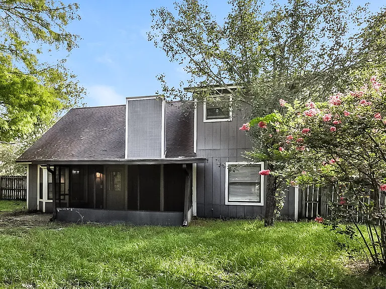 8315 Crosswind Rd — Photo 17