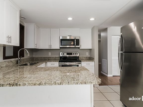 4th image of 7435 Box Elder Dr