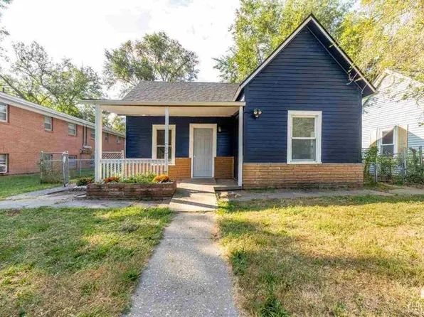 219 E 2nd St, Junction City, KS 66441