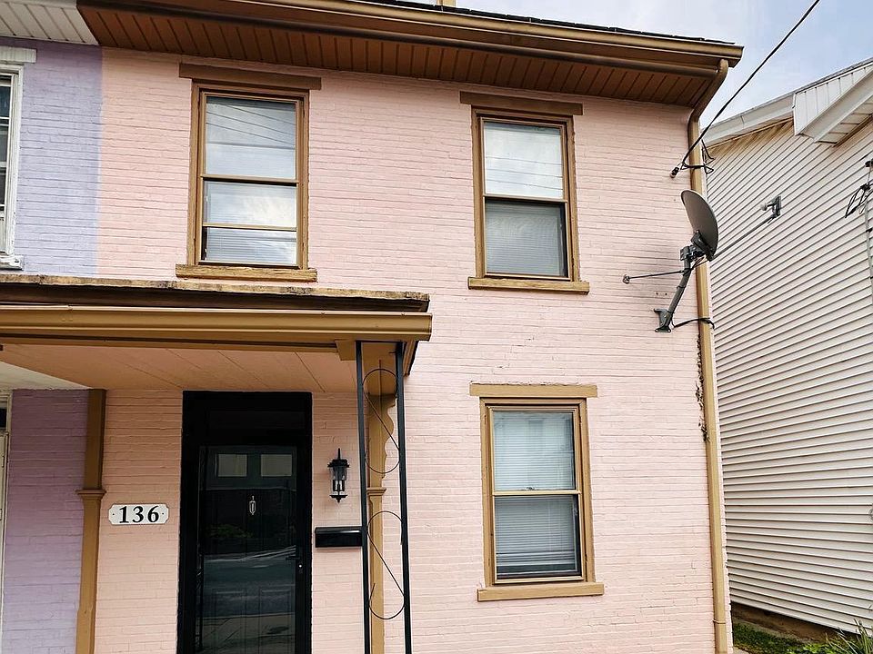1st image of 136 N Railroad St