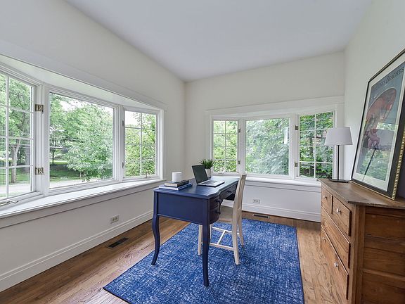 5th image of 715 Hillside Ave