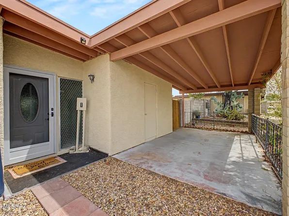9571 E 33rd St, Tucson, AZ 85748