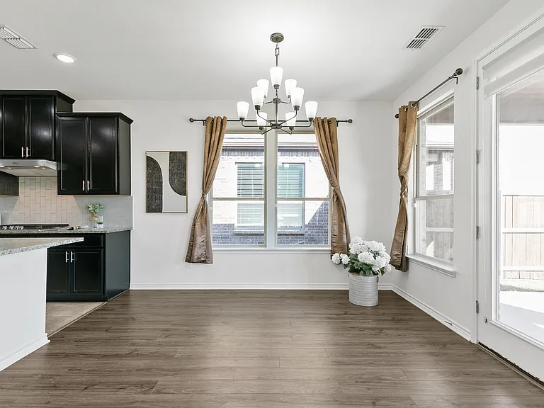 4208 Wood River Trl — Photo 6