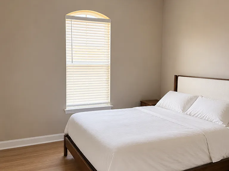 2798 Howard Ave #B — Photo 12