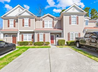 8263 Carob Tree Ln, Charlotte, NC 28215