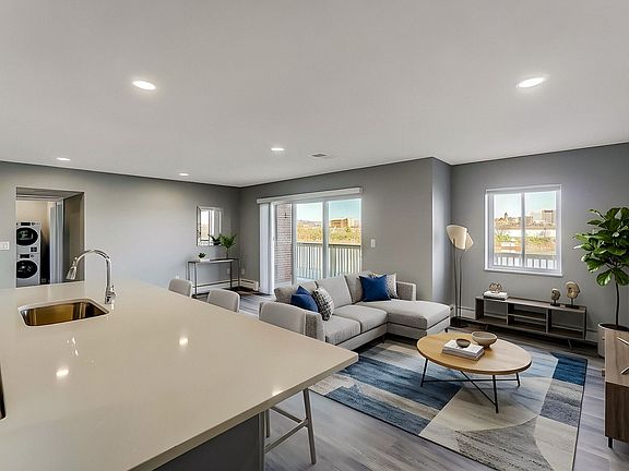 5th image of 22 Swain Ct APT 601