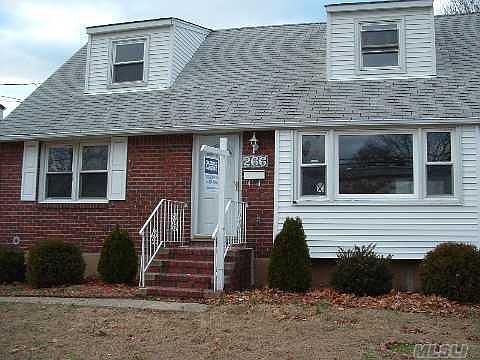 1st image of 266 Marguerite Ave