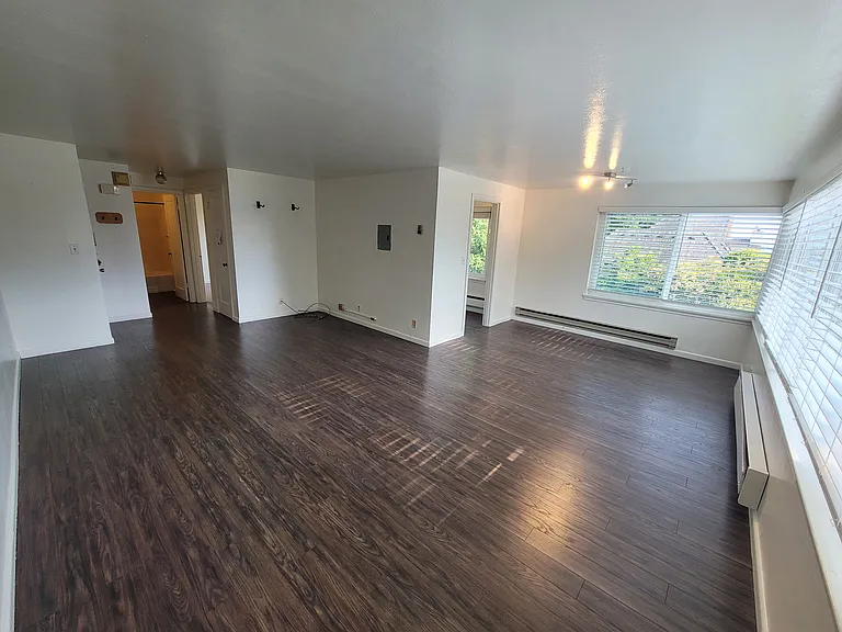 1400 Queen Anne Ave N #202 — Photo 5