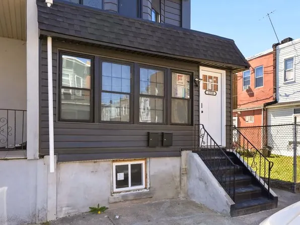 2210 S Hobson St, Philadelphia, PA 19142