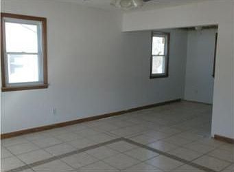 3rd image of 5112 Washington Ave