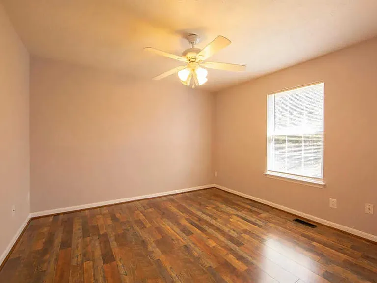 511 Ridgefield Ave — Photo 9