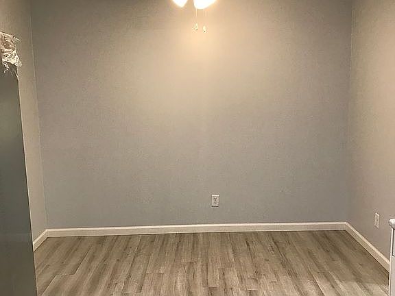 5th image of 48 Ivy Hill Dr
