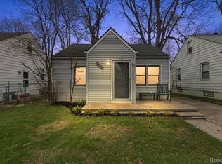 110 W Shevlin Ave, Hazel Park, MI