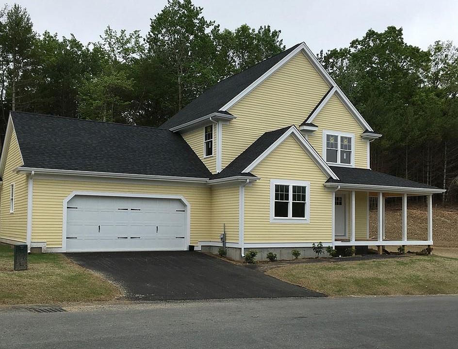 2nd image of 43 Christmas Tree Ln