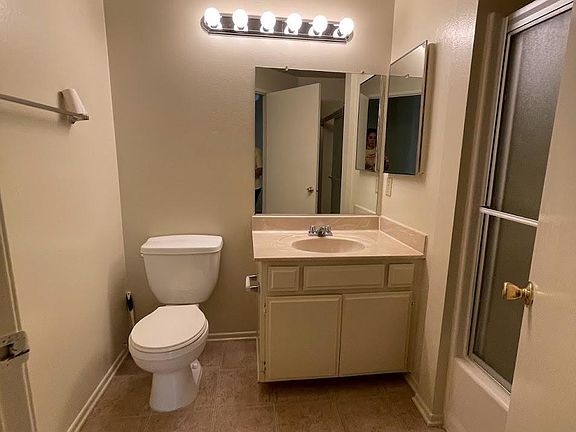 5th image of 3653 Empire Dr APT 101