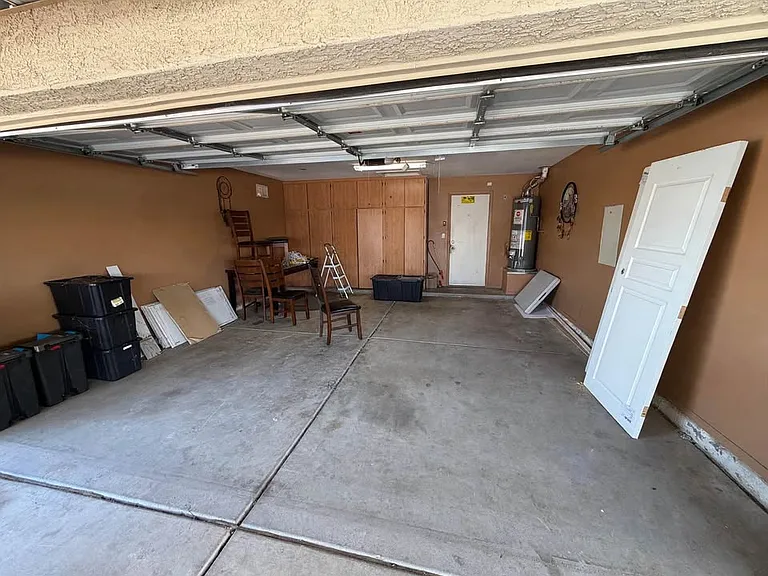 9022 W Hubbell St — Photo 3