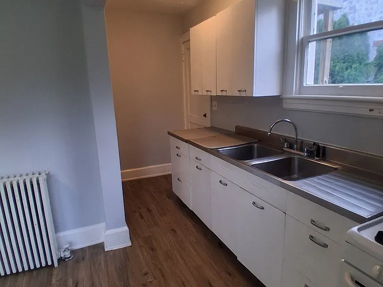 1765 Linwood Ave #1 — Photo 12