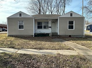 301 S Grand Ave, Eldon, MO 65026