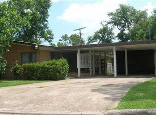 4225 Philmont Ave, Port Arthur, TX 77642
