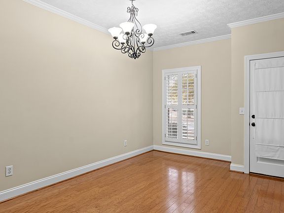 3rd image of 1633 Academy Dr APT 1405