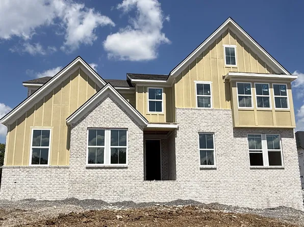 107 Cedarstone Dr, Mount Juliet, TN 37122