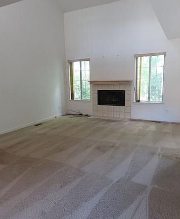 3rd image of 501 Winwood Cir #1