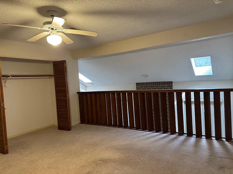 13784 Hollowgreen Dr — Photo 12